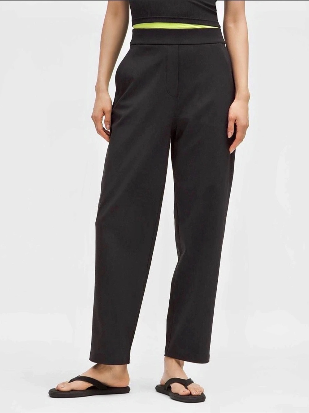 Lululemon Daydrift High-Rise Tapered
Trouser
